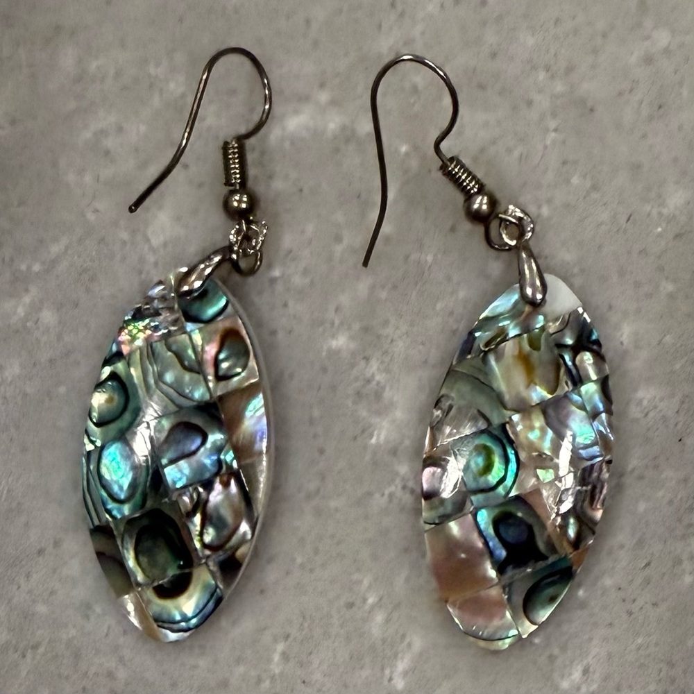Boho Abalone Shell Mosaic Oval Dangle Earrings Iridescent Multi NWOT